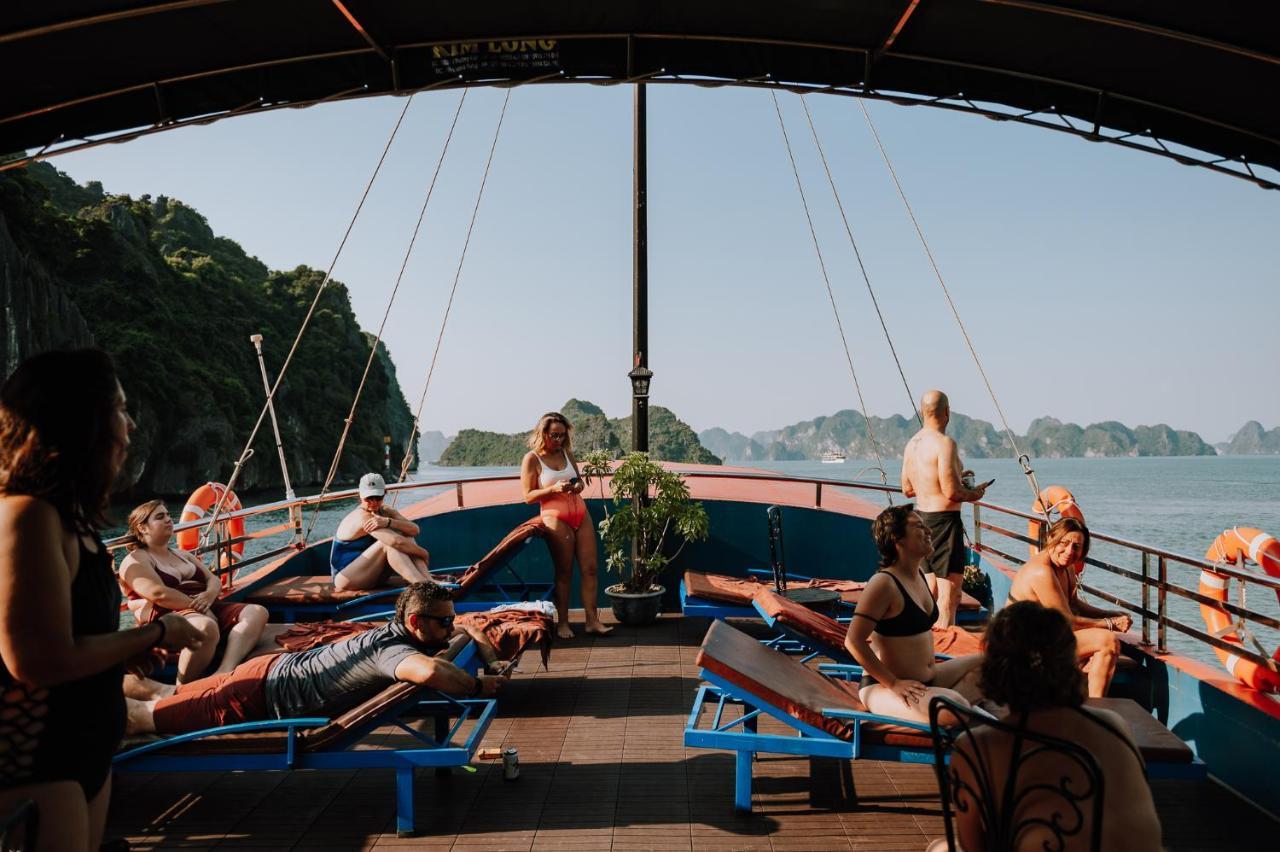 Cat Ba Bay Cruises Hotel Dong Khe Sau Buitenkant foto