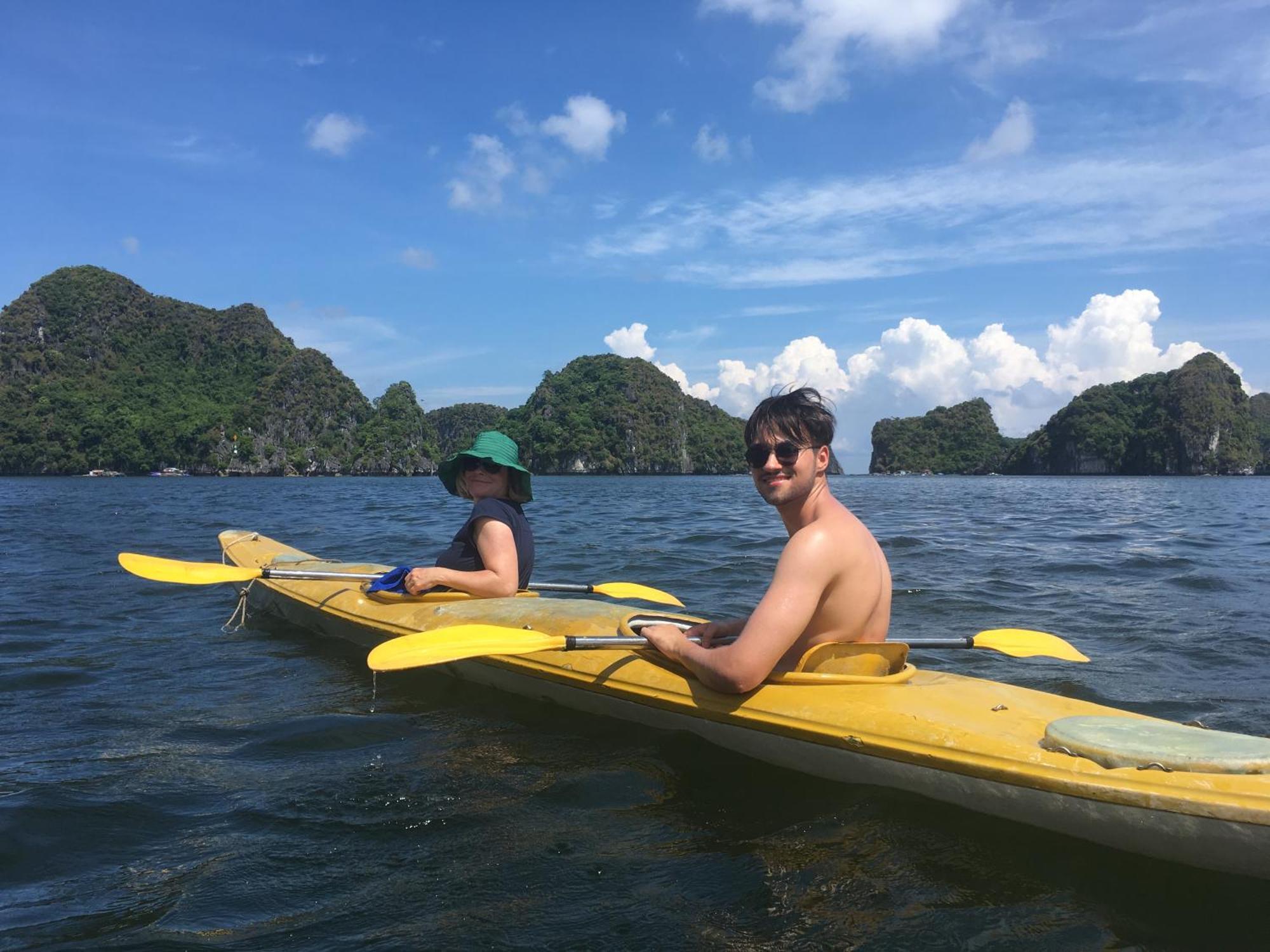 Cat Ba Bay Cruises Hotel Dong Khe Sau Buitenkant foto