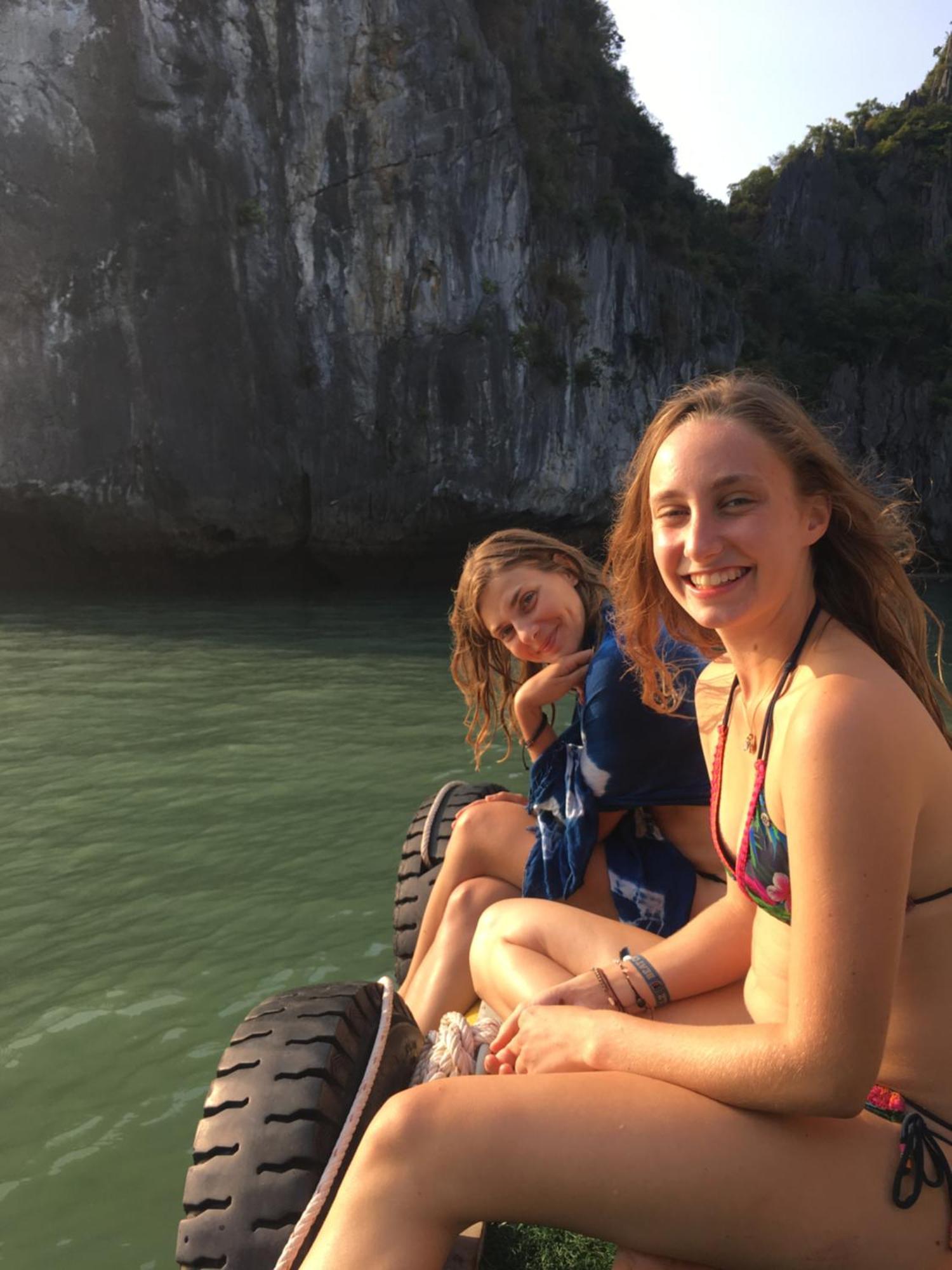 Cat Ba Bay Cruises Hotel Dong Khe Sau Buitenkant foto