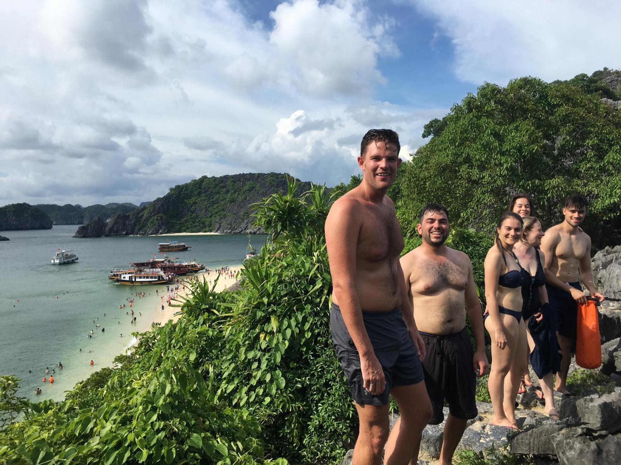 Cat Ba Bay Cruises Hotel Dong Khe Sau Buitenkant foto