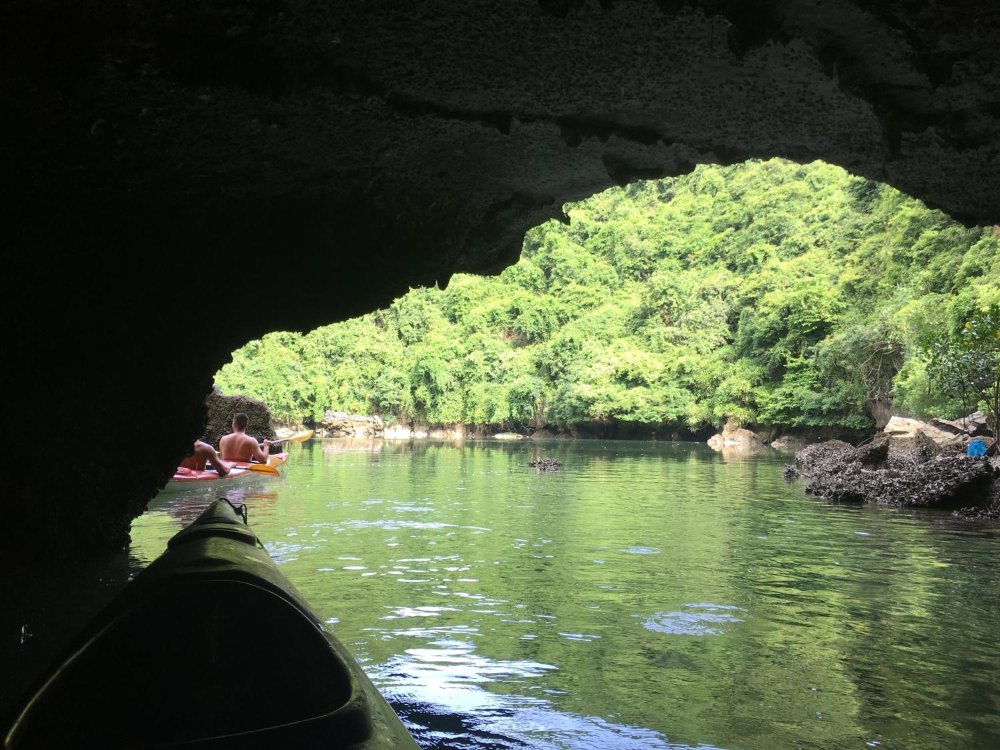 Cat Ba Bay Cruises Hotel Dong Khe Sau Buitenkant foto