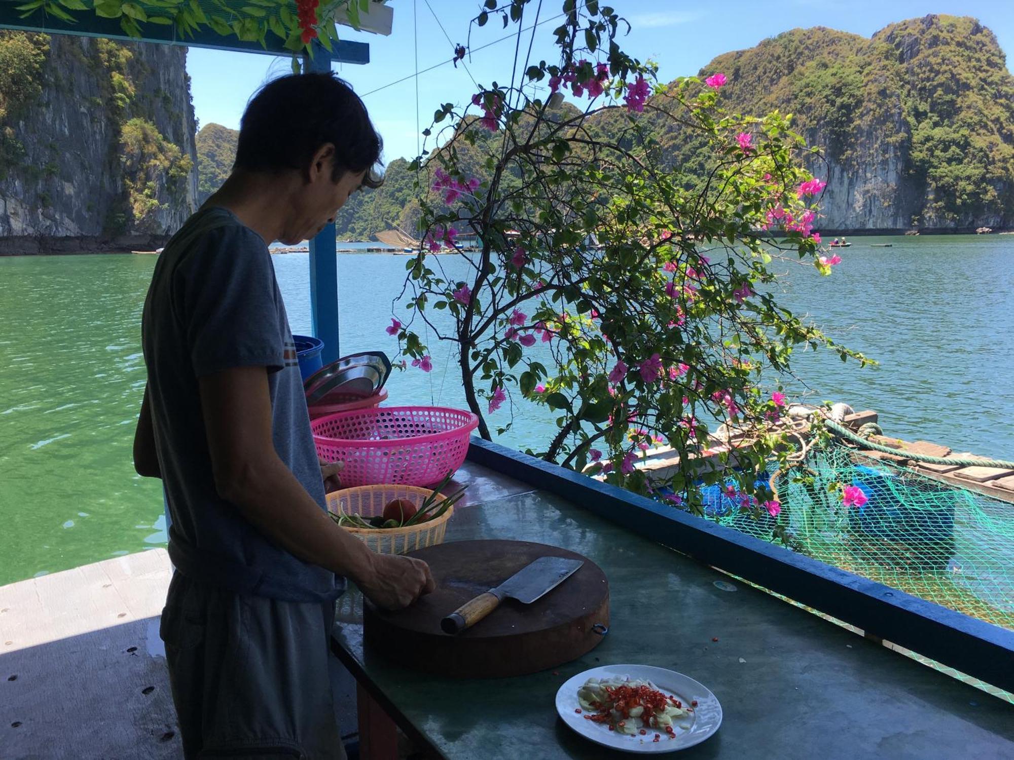 Cat Ba Bay Cruises Hotel Dong Khe Sau Buitenkant foto