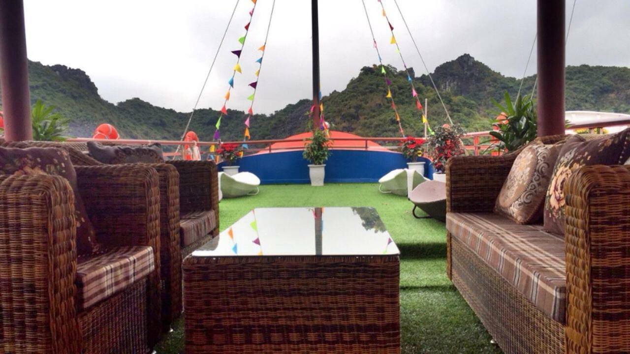 Cat Ba Bay Cruises Hotel Dong Khe Sau Buitenkant foto
